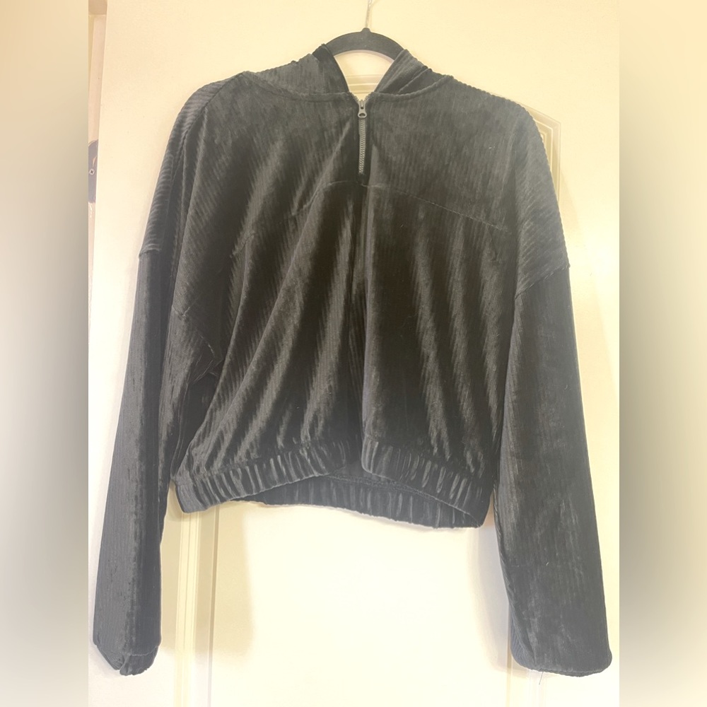 Black Half Zip Hooded Cropped Sweater
